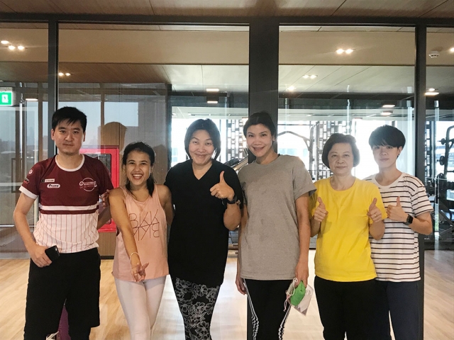 กิจกรรม  Basic Yoga  สำหรับลูกบ้าน เดอะพาร์คแลนด์ จรัญ-ปิ่นเกล้า